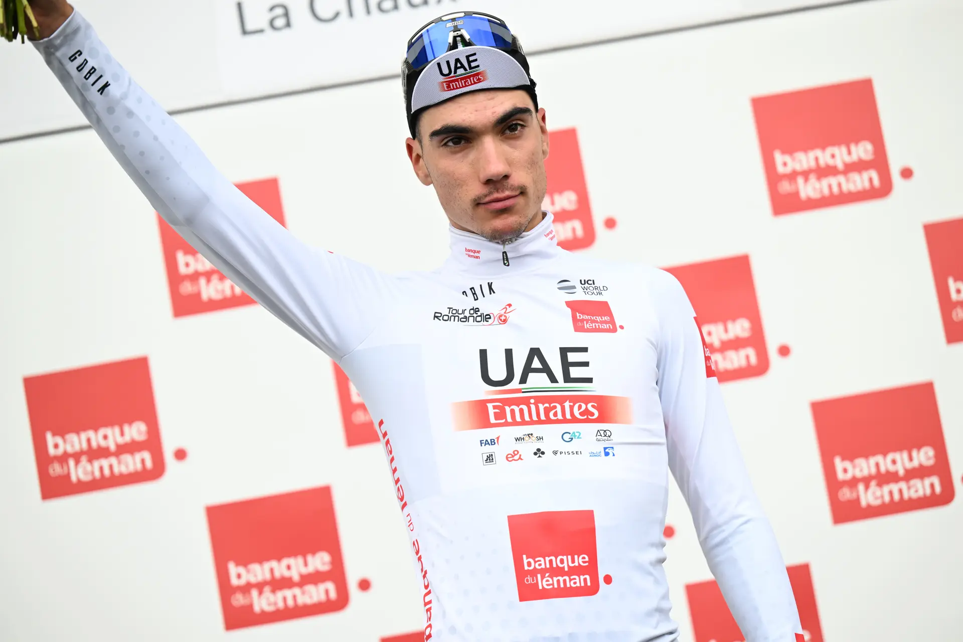 Juan Ayuso, con los pies en la tierra pese a su victoria en la 3ª etapa del Tour de Romandía: "Cada día tengo las piernas peor"