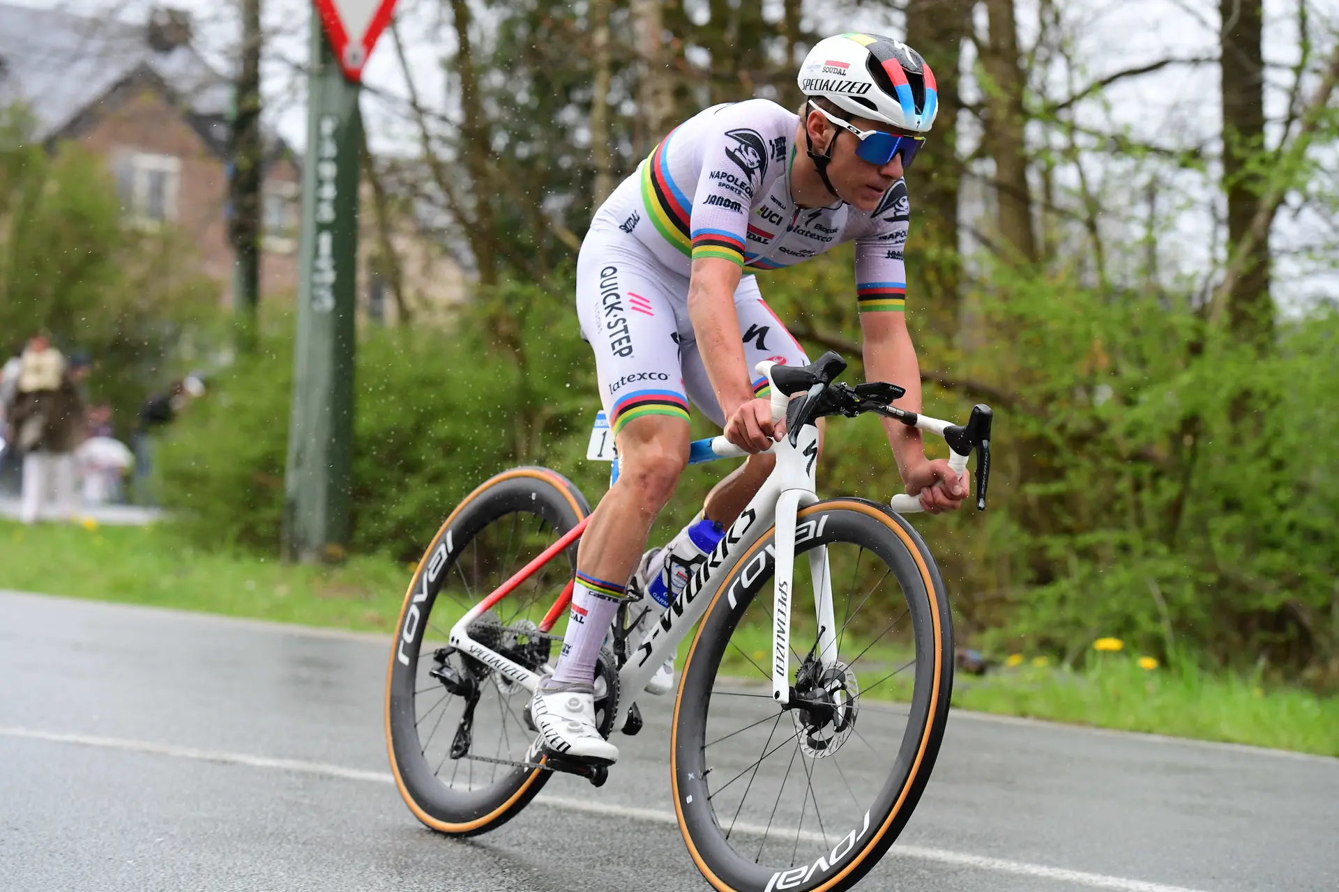 Remco Evenepoel termina su entreno de cara al Giro de Italia con ¡una descomunal contrarreloj de 183 km!