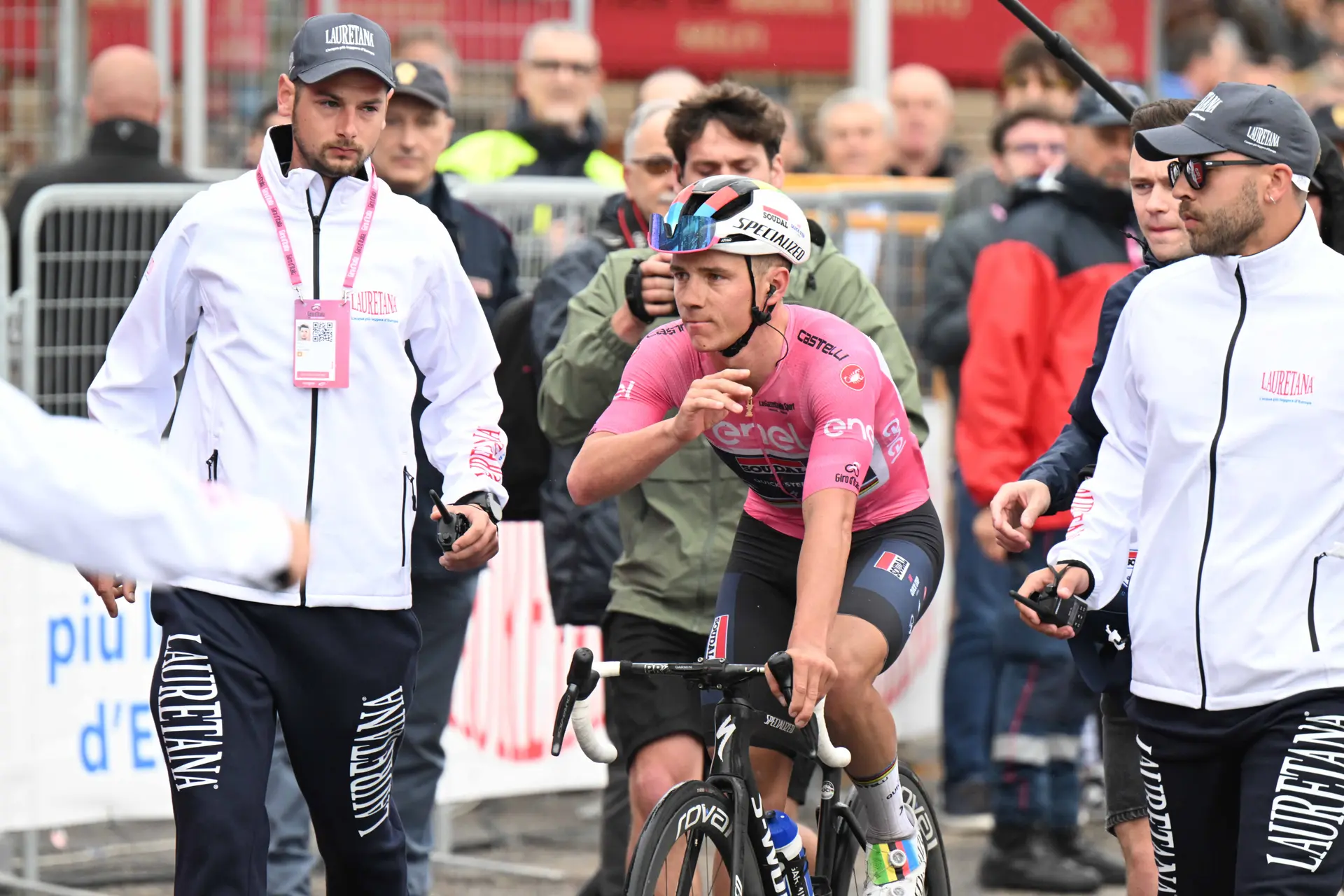 Los analistas, desconcertados por las tácticas del Soudal Quick-Step en el Giro de Italia: "Creo que el equipo cometió muchos errores"
