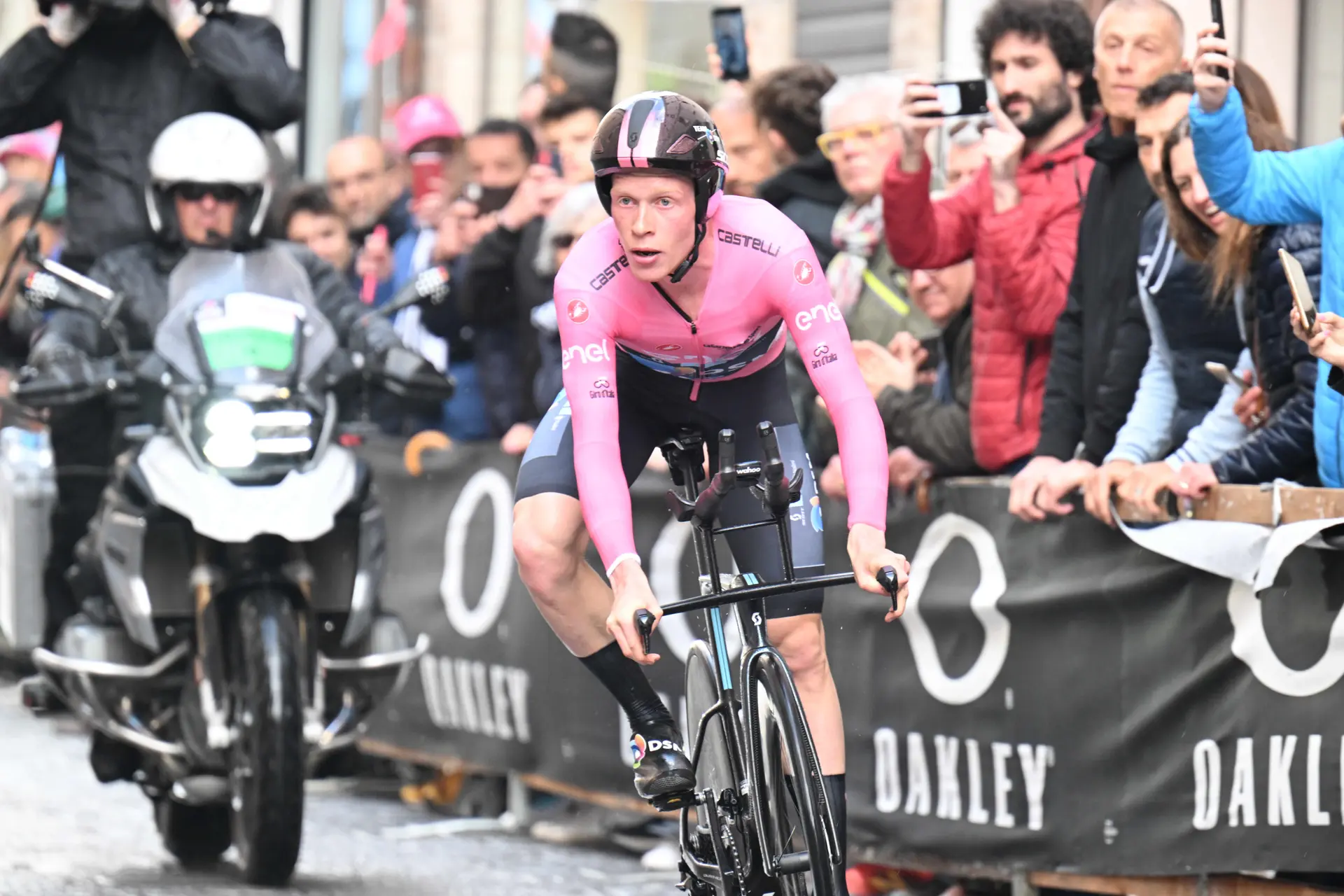 La aventura de Andreas Leknessund con la maglia rosa en el Giro de Italia llega a su fin: "No estoy decepcionado porque me lo esperaba"