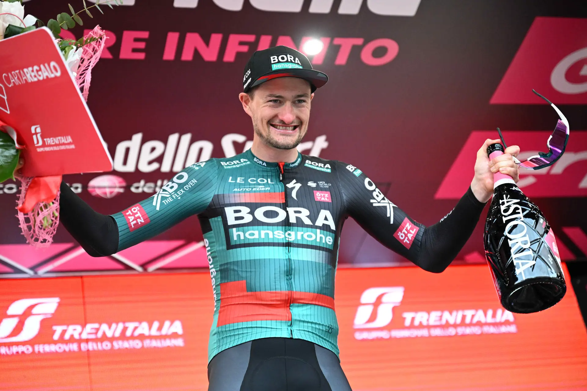 VÍDEO: El espectacular final de la 14ª etapa del Giro de Italia que terminó con Nico Denz llevándose su segunda victoria