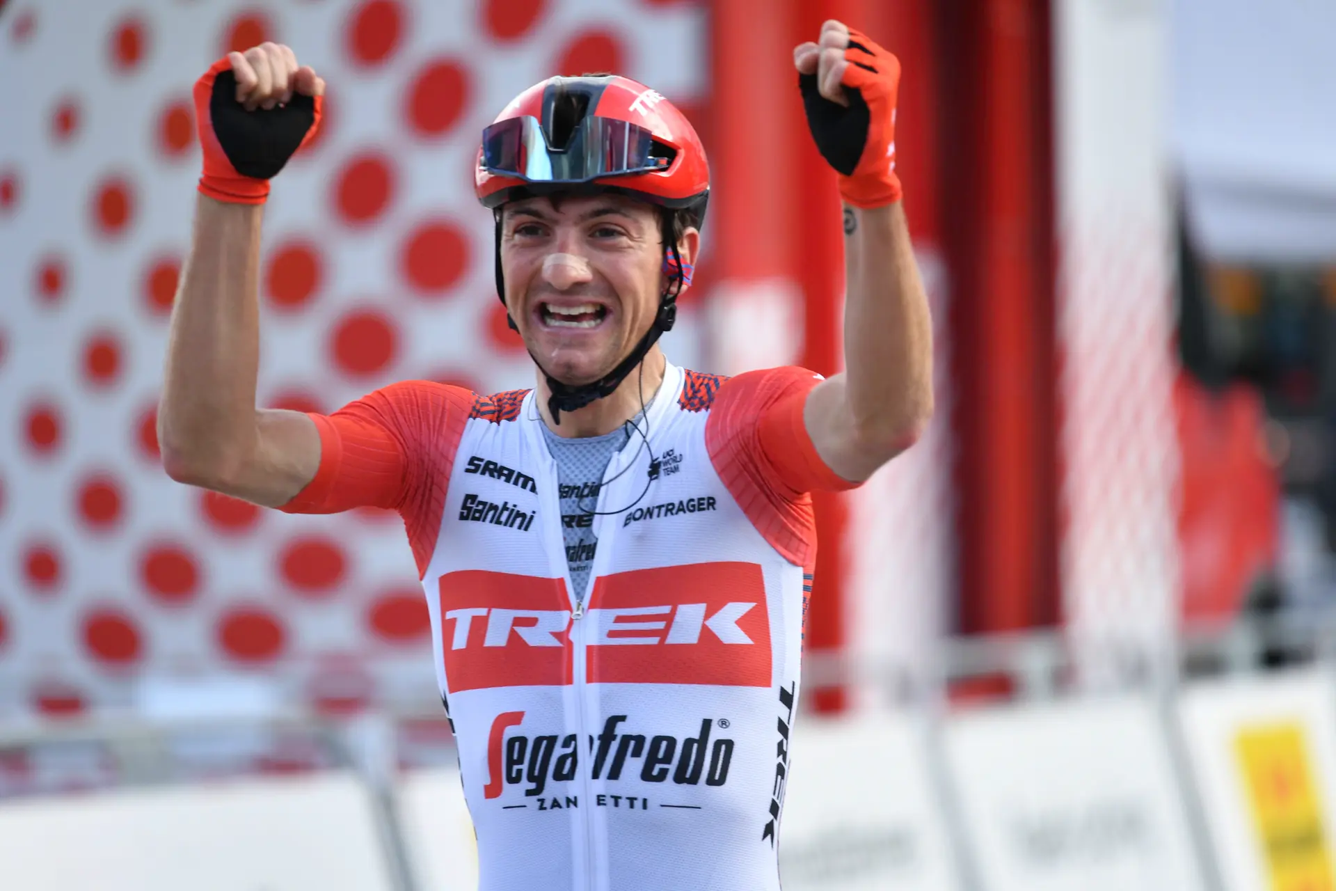 Giulio Ciccone sobre su cambio de planes: "Tenía que irme de luna de miel, ahora me voy al Tour de Francia"