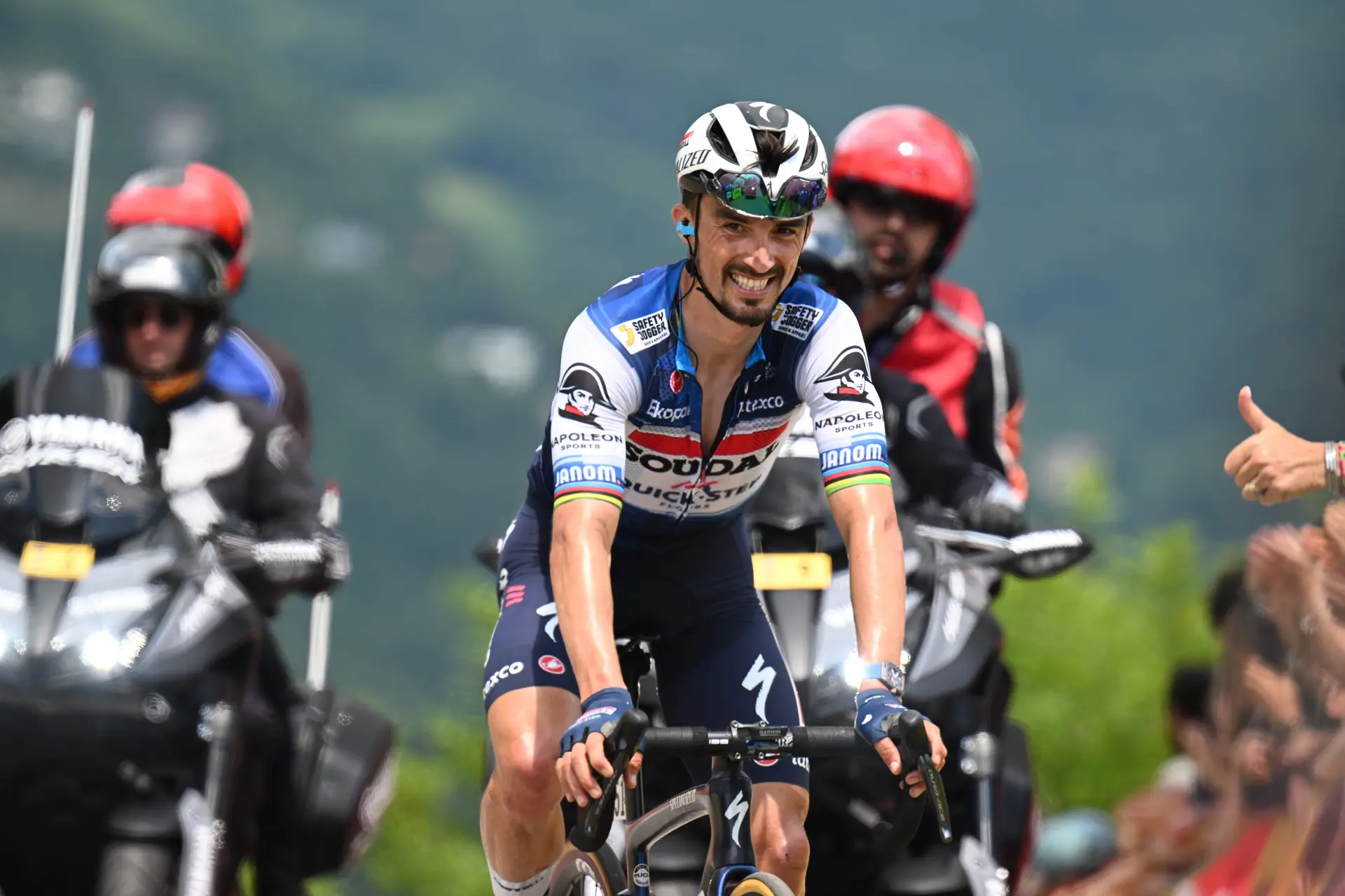 ¡Ya conocemos a todos los ciclistas del Tour de Francia 2023! Soudal Quick-Step, con Jakobsen y Alaphilippe, el último en dar su '8'