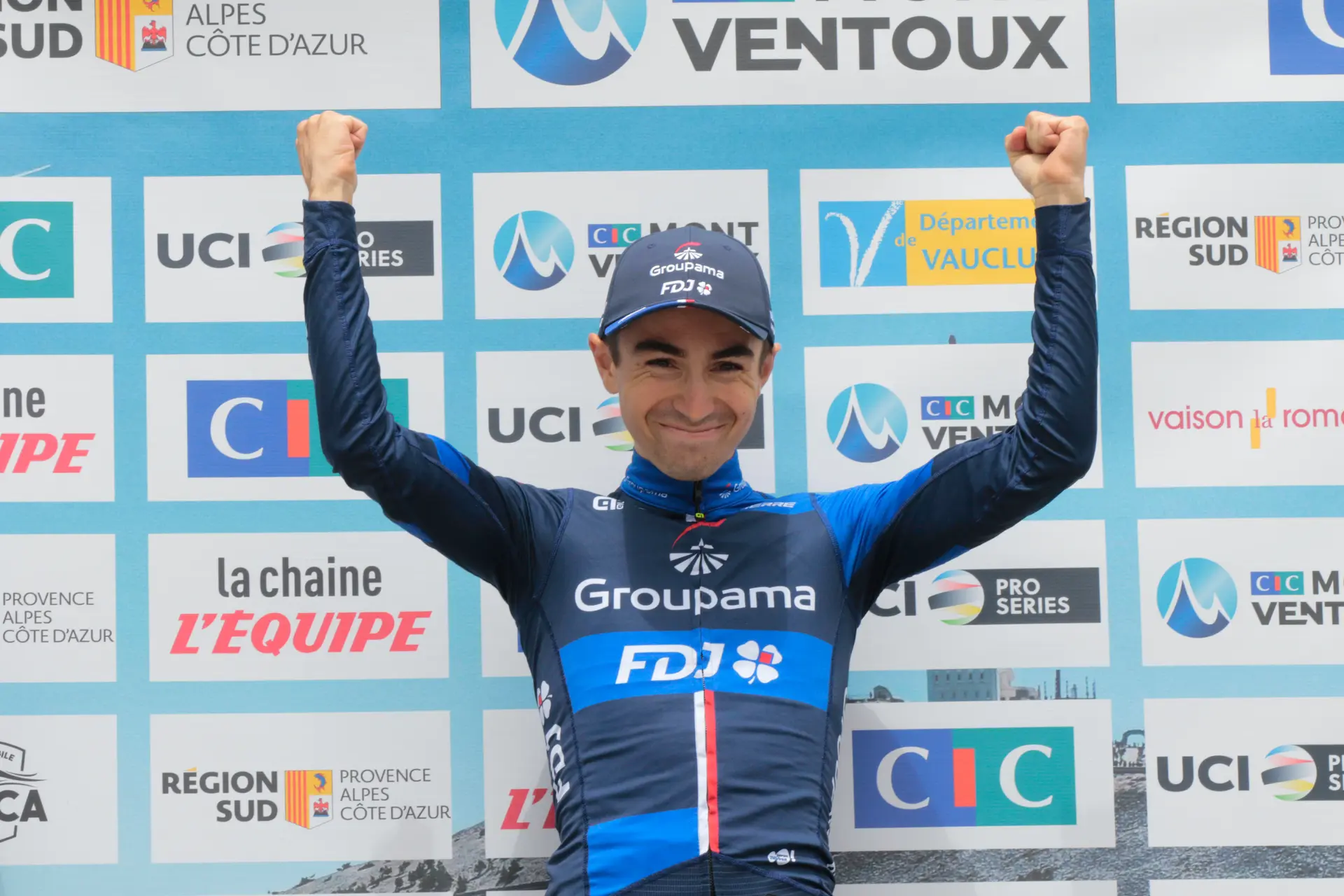 Victor Langellotti casi le da una brutal victoria al Burgos BH pero no puede con Lenny Martinez en la Classic Grand Besançon Doubs