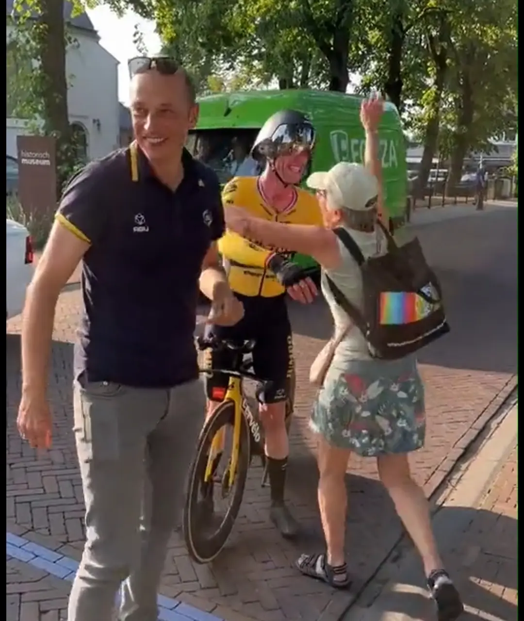 VÍDEO: Jos van Emden, incrédulo tras convertirse en tricampeón nacional de contrarreloj a los 38 años