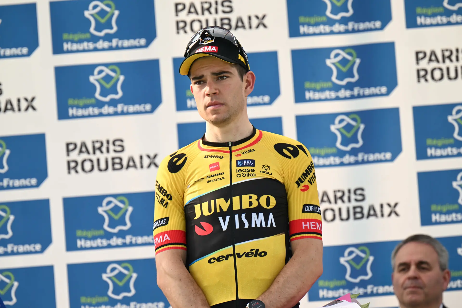 Wout van Aert, tras fracasar en Bilbao en la primera etapa del Tour de Francia: "Me sorprendió la táctica del UAE"