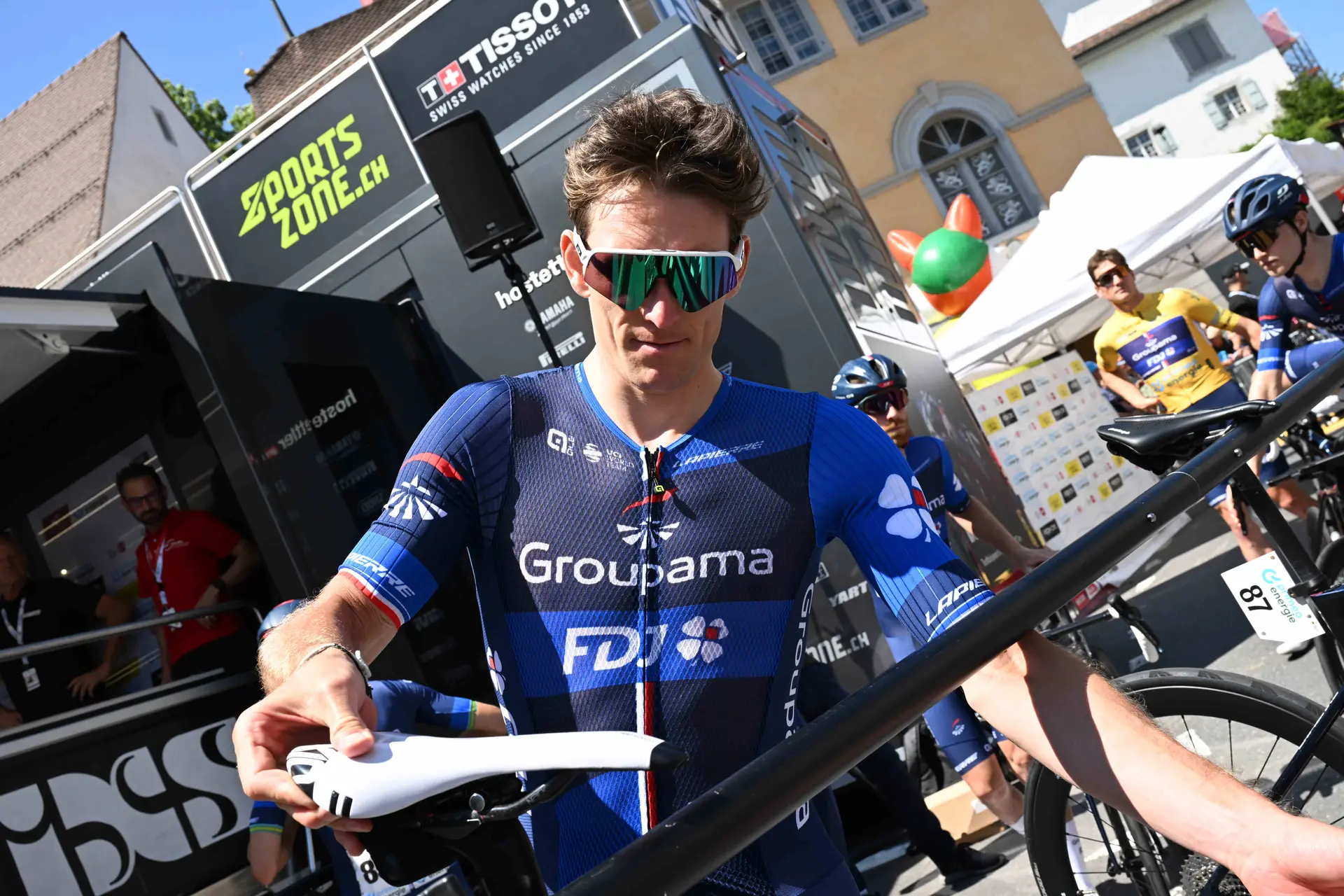 Stefan Küng lamenta la ausencia de Gino Mäder en el Tour de Francia: "Solo me sale decir que deberíamos haber sido tres"
