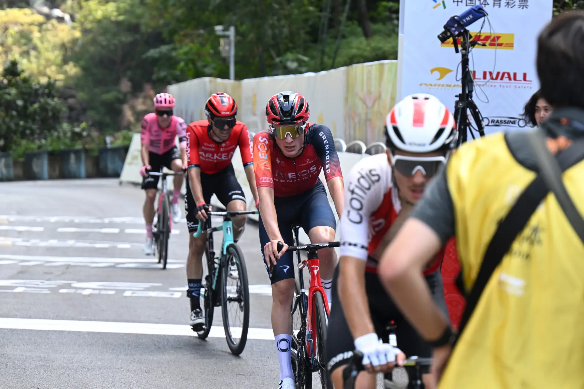 El ex prodigio de INEOS Leo Hayter regresa al pelotón con el equipo de Hincapie