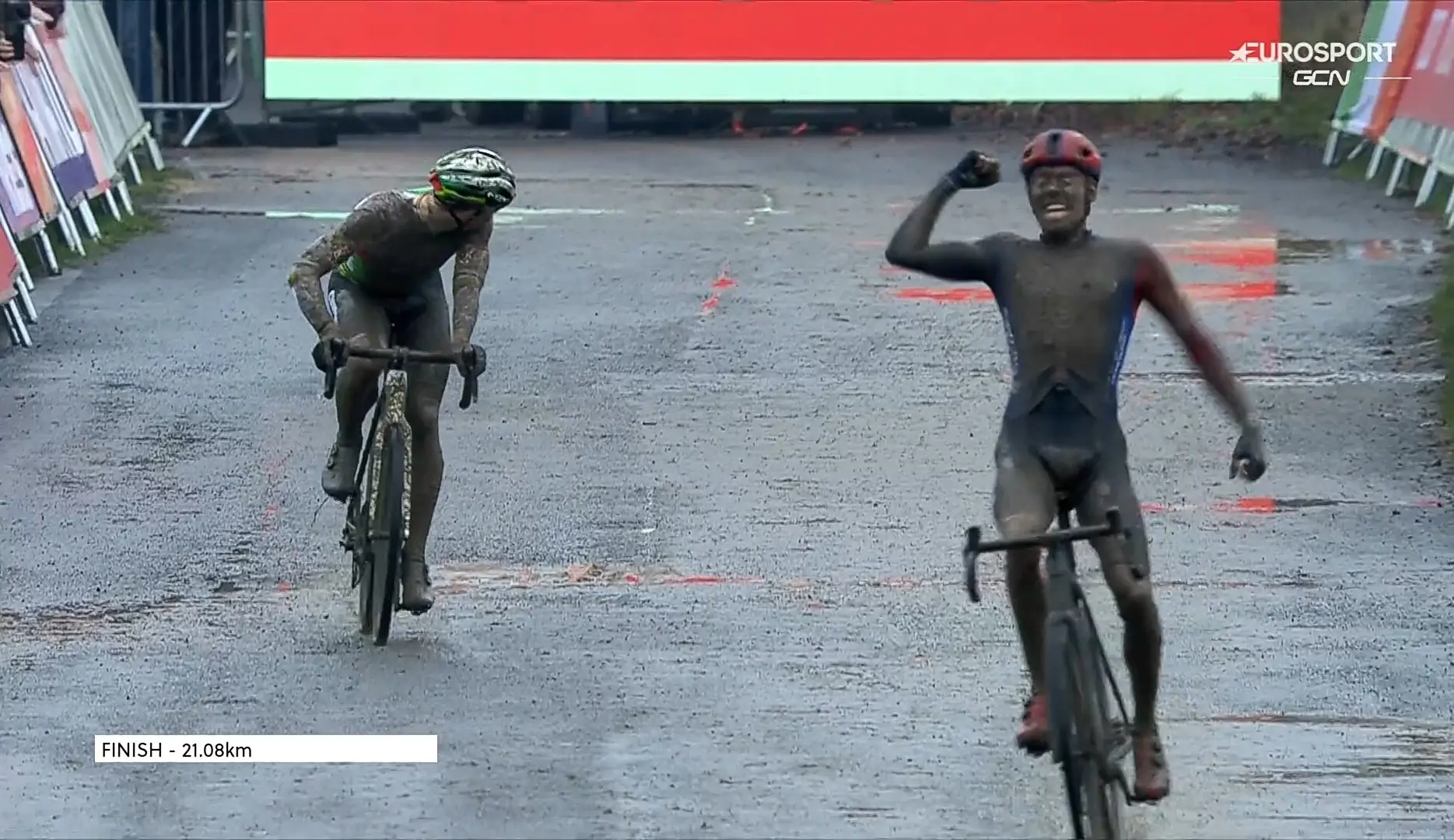 VÍDEO: Revive aquí toda la acción de la Copa del Mundo UCI desde Dublín