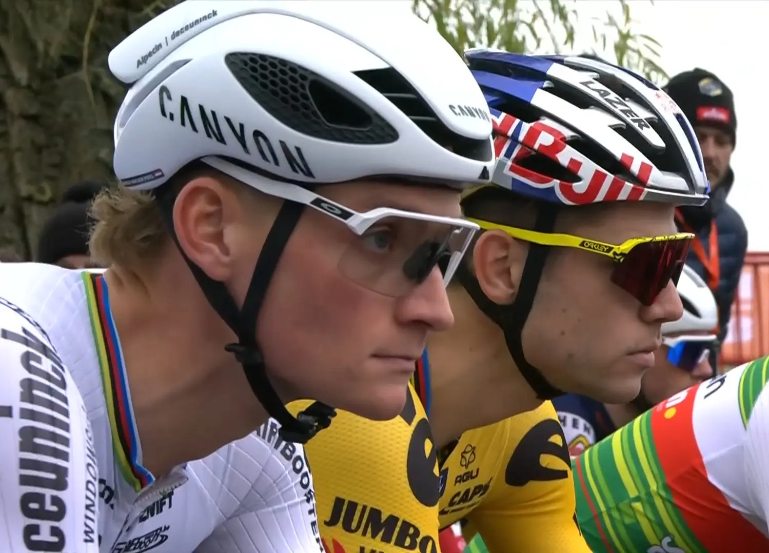 Mathieu van der Poel explica su ataque ganador en el GP Sven Nys: "Van Aert marcó un fuerte ritmo, le hice el relevo y conseguí abrir hueco"