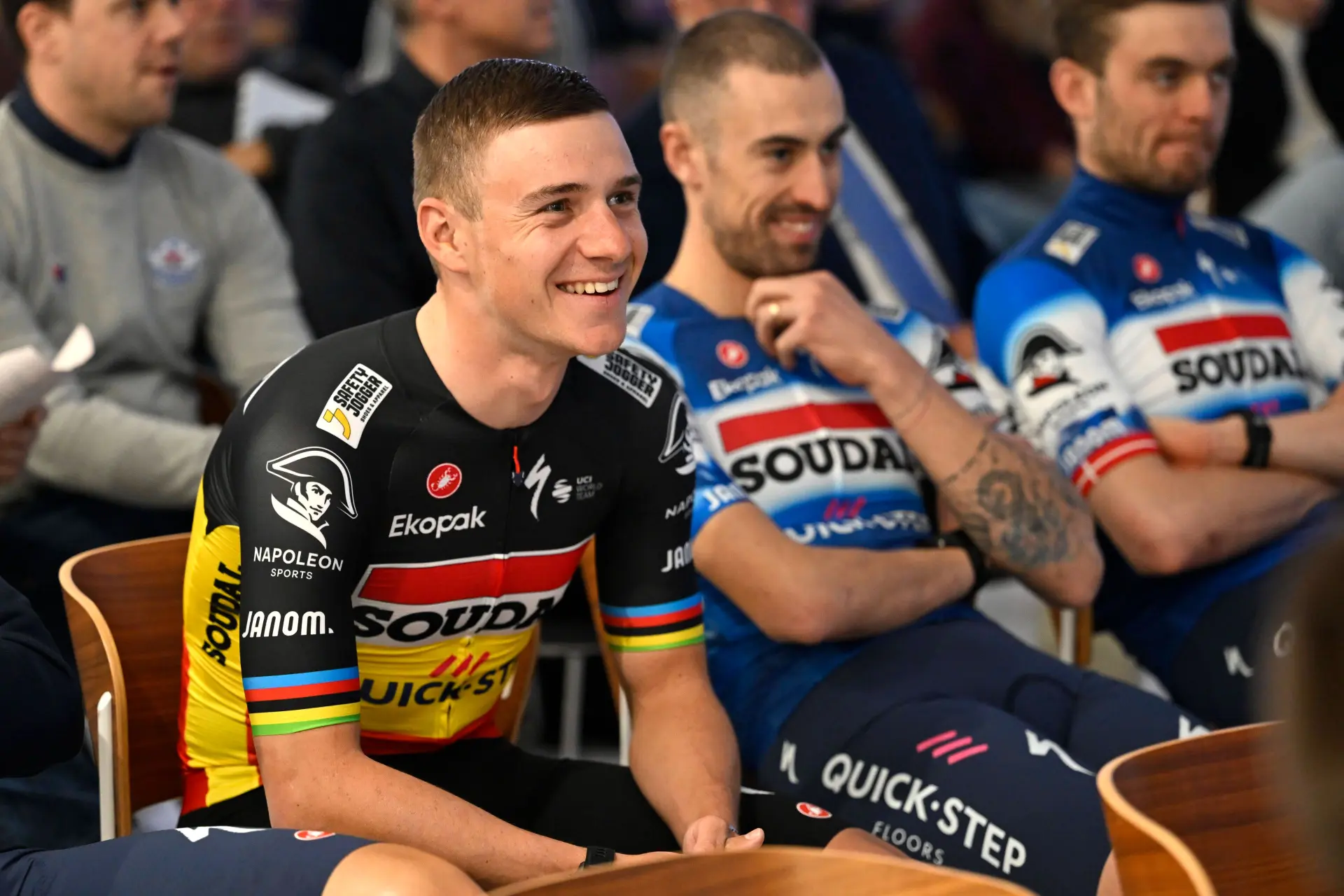 Remco Evenepoel, totalmente concentrado en ganar la París-Niza: "Espero una carrera nerviosa, hay que ir paso a paso"