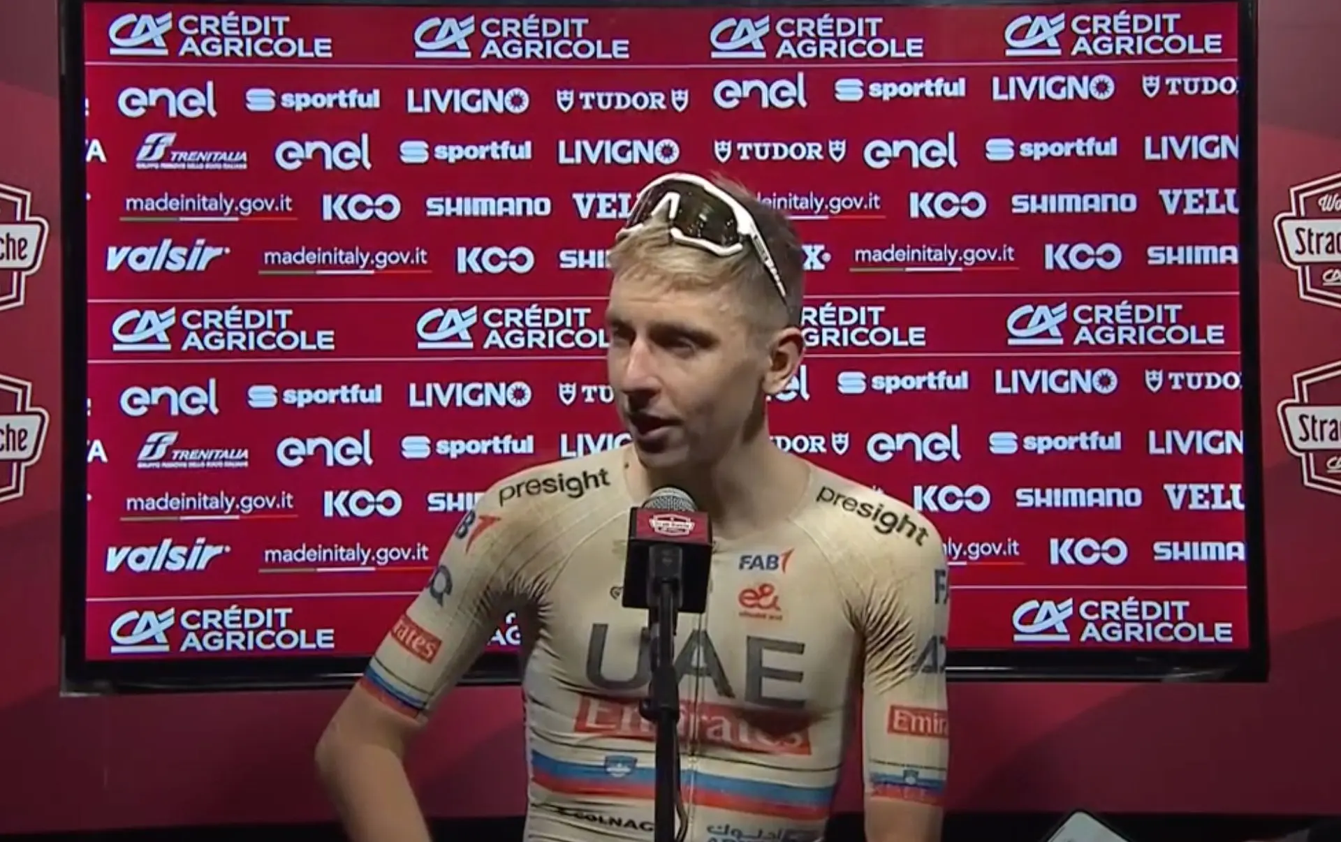 Tadej Pogacar, sobre su brutal ataque a 81 km de meta que le dio la Strade Bianche: "Llovía mucho, me sentí muy bien y quería darlo todo para marcharme solo"