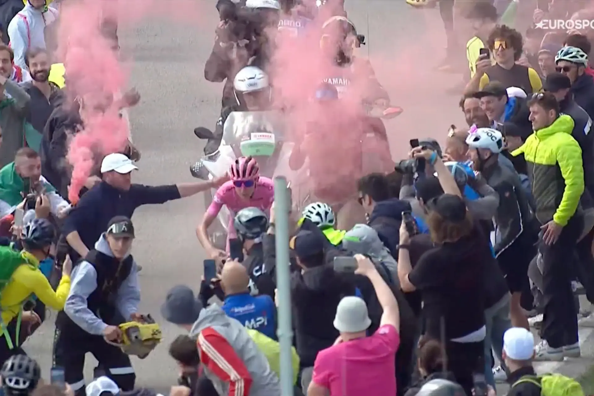 EN DIRECTO | Etapa 20 Giro de Italia 2024: ¡Pogacar, directo a por su sexto triunfo de etapa!