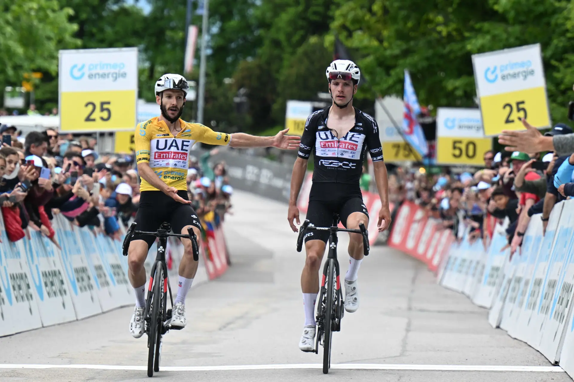 PREVIA | Etapa 8 Vuelta a Suiza 2024: Almeida vs Yates por el triunfo definitivo en la cronoescalada final con Enric Mas buscando redimirse