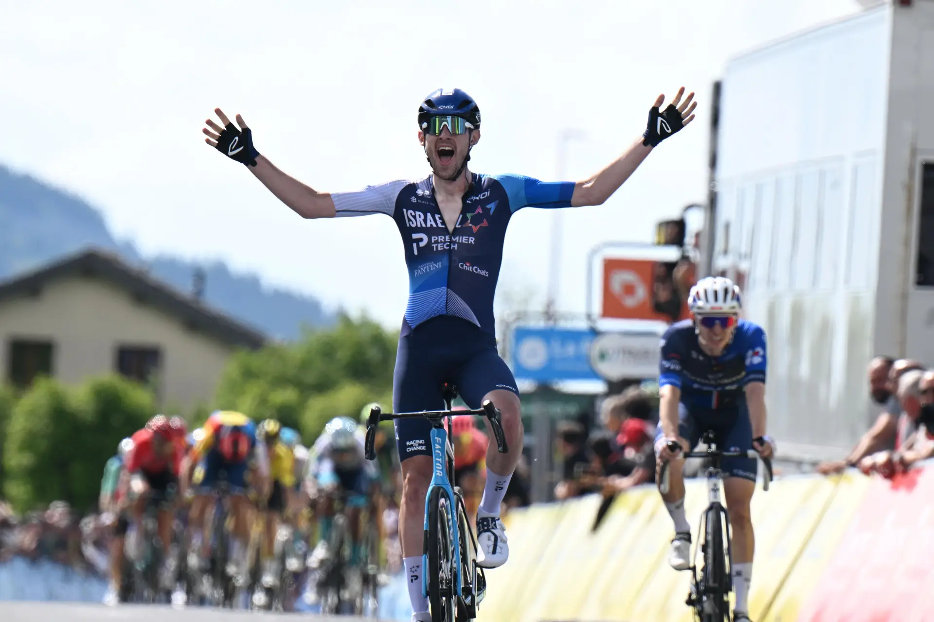 ¡Bestial final de O Gran Camiño con triunfo de etapa para Magnus Cort Nielsen y general para Derek Gee!