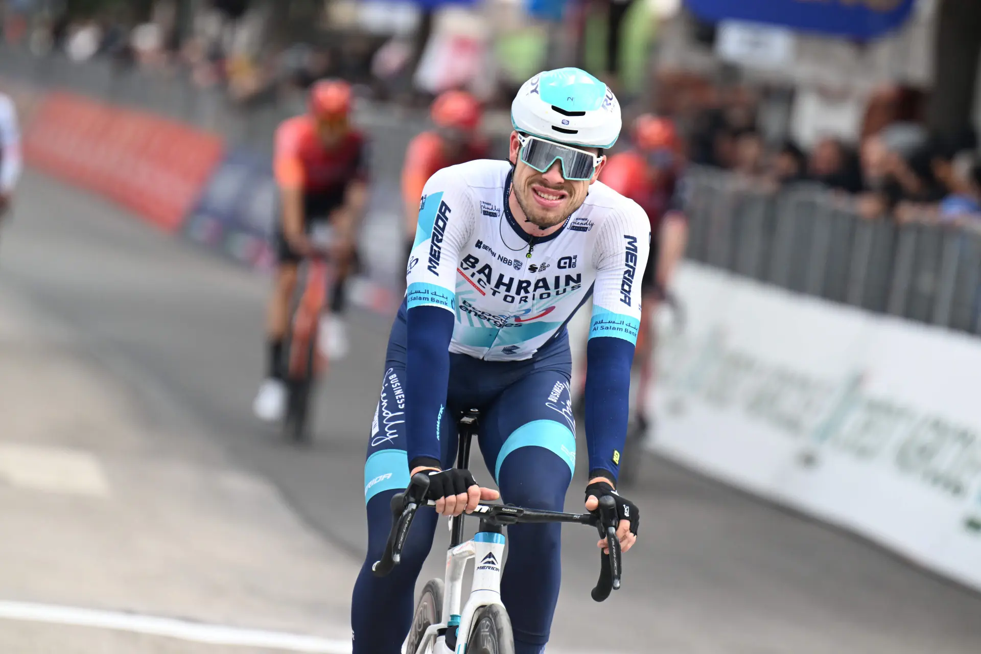 Bahrain Victorious, muy furioso tras la sanción a Phil Bauhaus por el Tour de Francia: "Pedimos igualdad"