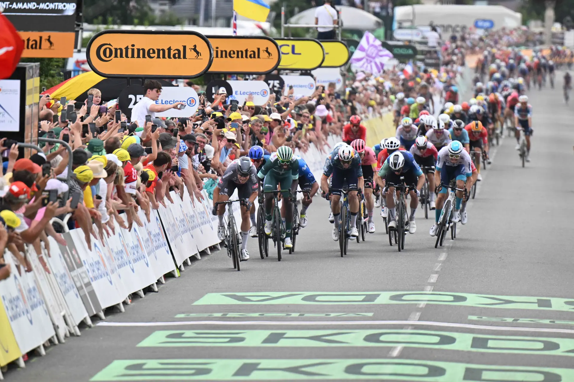 EN DIRECTO | Etapa 12 Tour de Francia 2024: Philipsen quiere la segunda y Gaviria la primera
