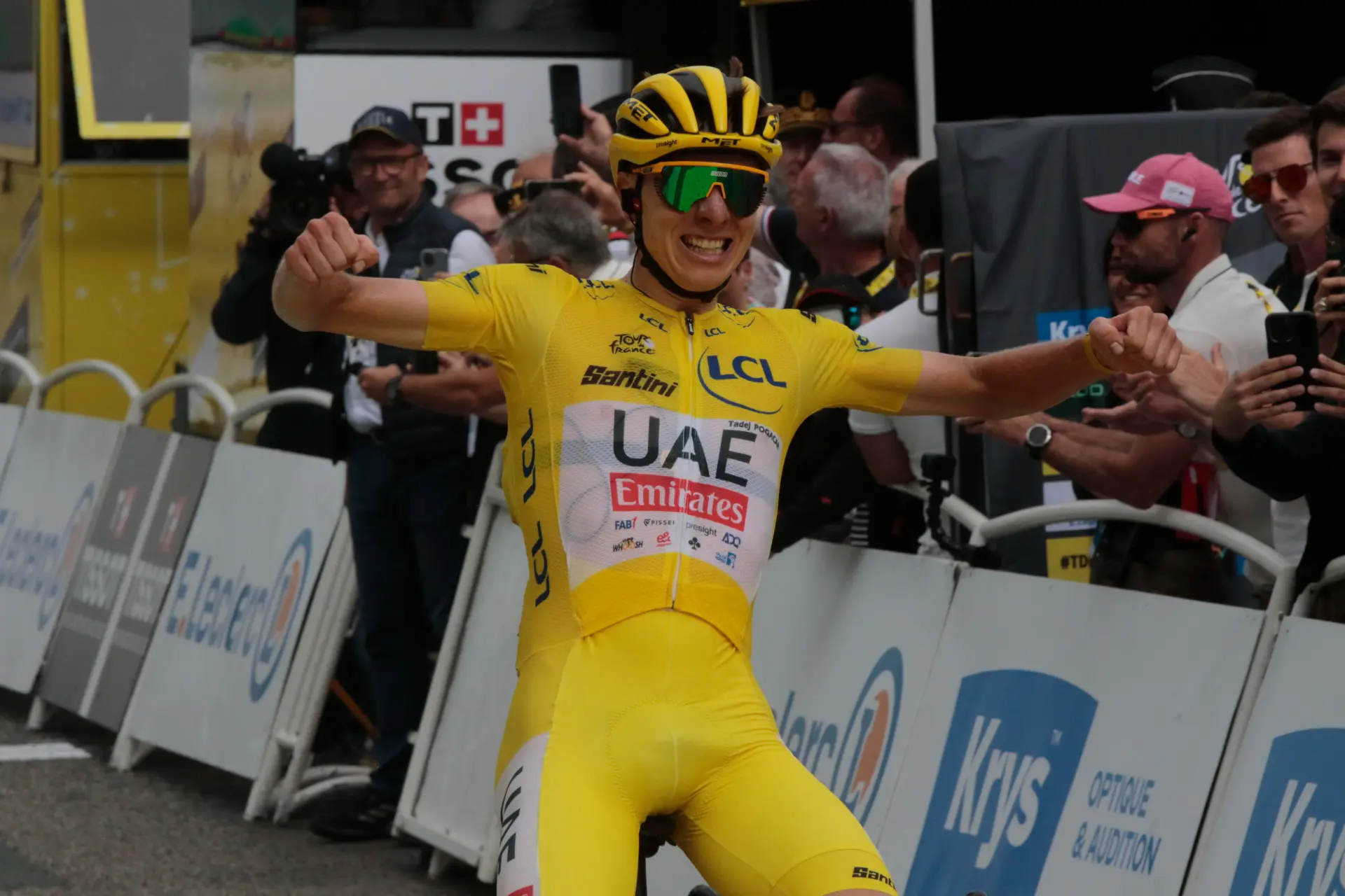 Chris Froome se rinde ante el 2024 de Tadej Pogacar: "Es increíble, absolutamente increíble"