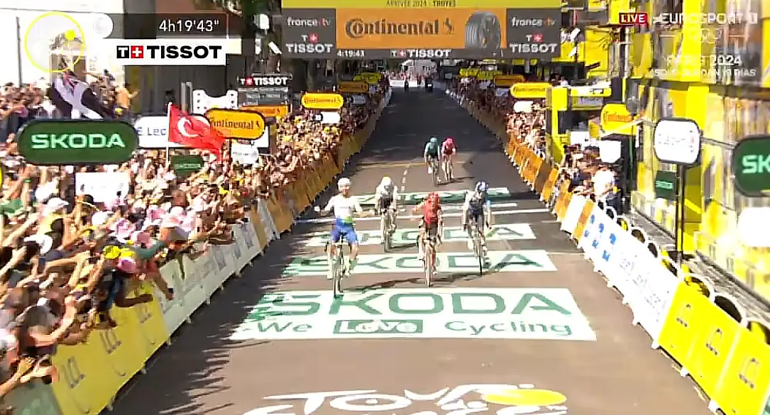 EN DIRECTO | Etapa 9 Tour de Francia 2024: ¡Victoria de Anthony Turgis! Alex Aranburu sólo puede ser 4º