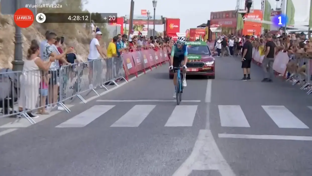 EN DIRECTO | Etapa 6 Vuelta a España 2024: ¡Victoria para un bestial Ben O'Connor que revienta la carrera!