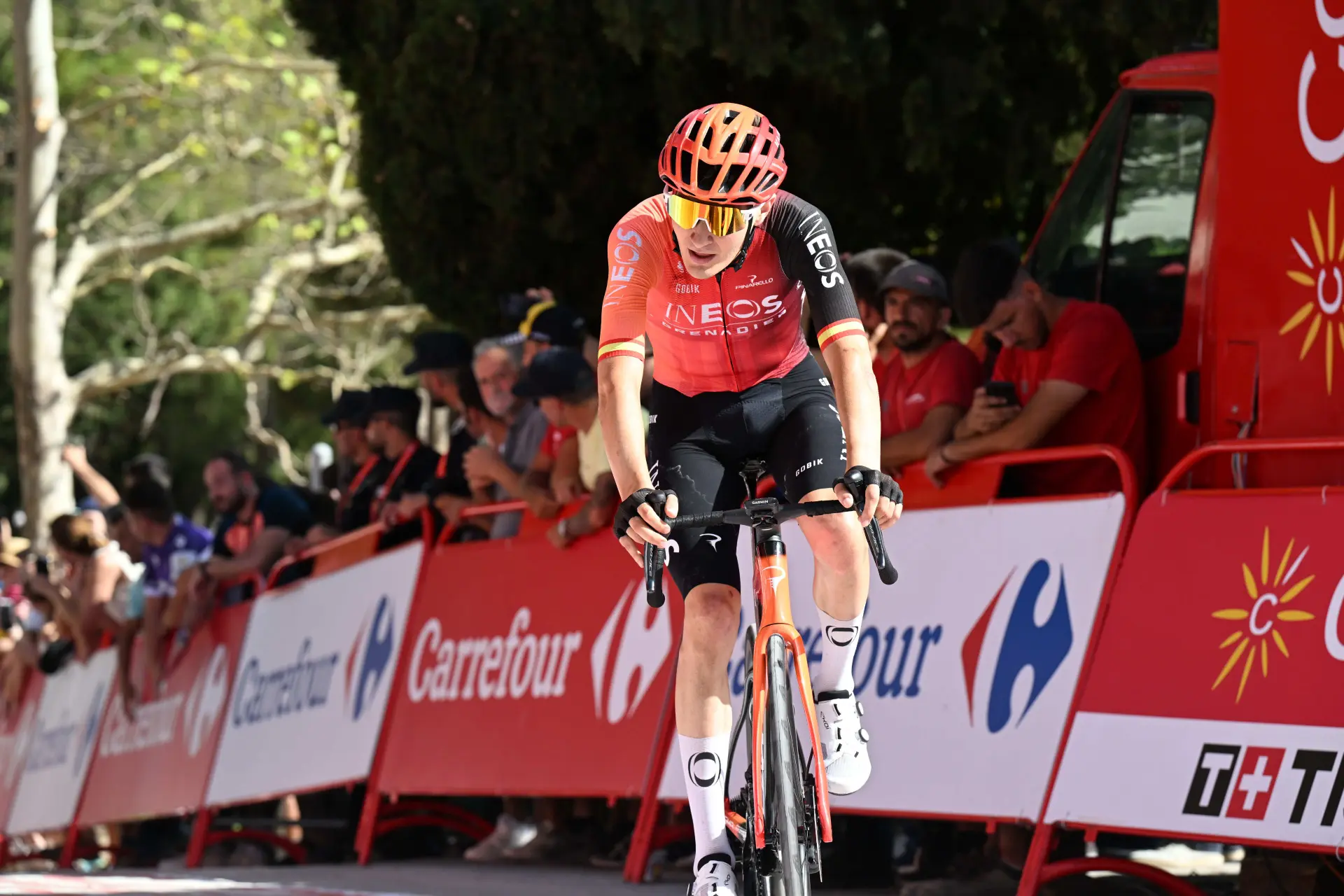 Las 3 grandes incógnitas del ciclismo español de cara a 2025