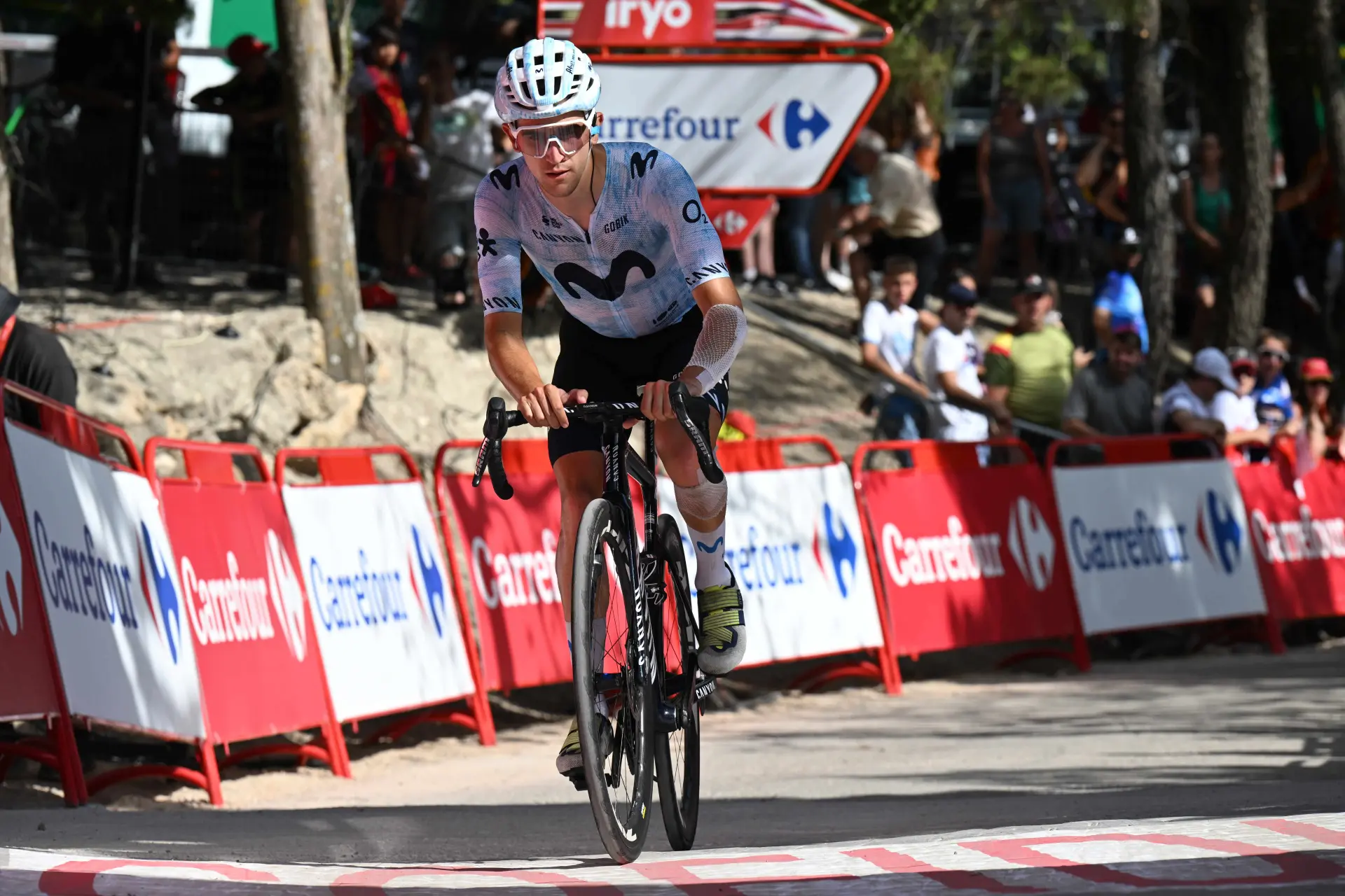 Vuelta a España 2024 | Parte médico y bajas - Etapa 15: Pelayo Sánchez y Cian Uijtdebroeks abandonan