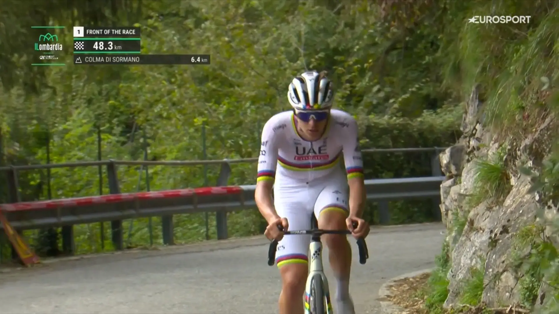 VÍDEO: ¡Tadej Pogacar ataca a 48 km de meta y se marcha en solitario a por la victoria en Il Lombardia!