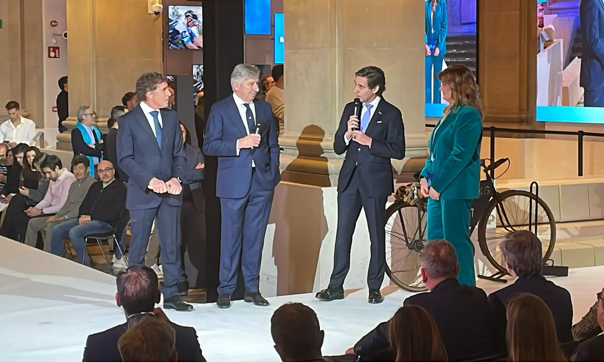 ¡Bombazo para el ciclismo español! Telefónica seguirá patrocinando a Movistar Team ¡5 temporadas más!