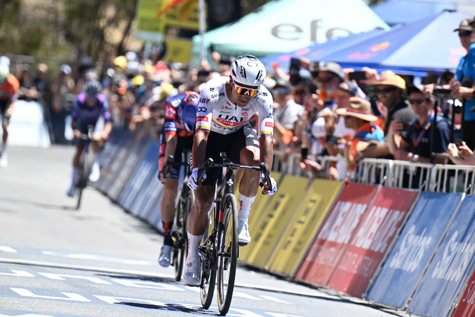 El plan B de UAE para volver loco a Van der Poel del que nadie habla