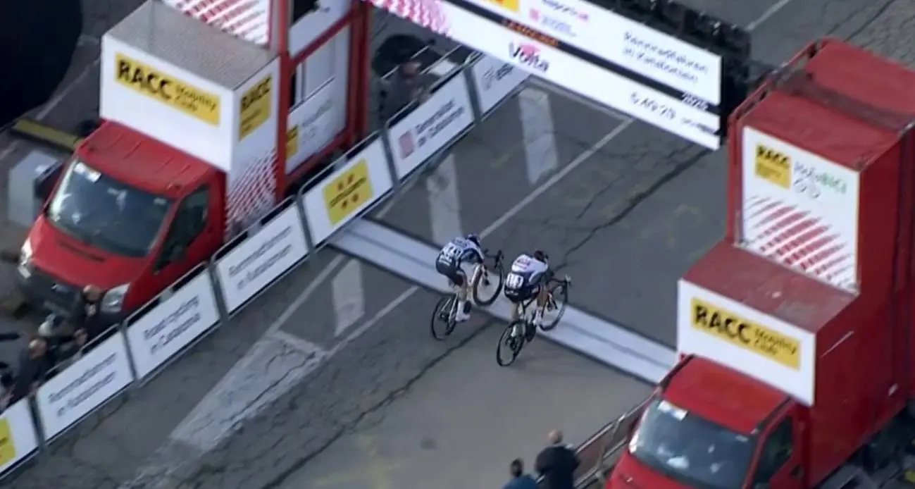 General de la Volta a Catalunya tras el épico final en La Molina: Juan Ayuso, líder, con Roglic, Landa y Mas en el Top 4