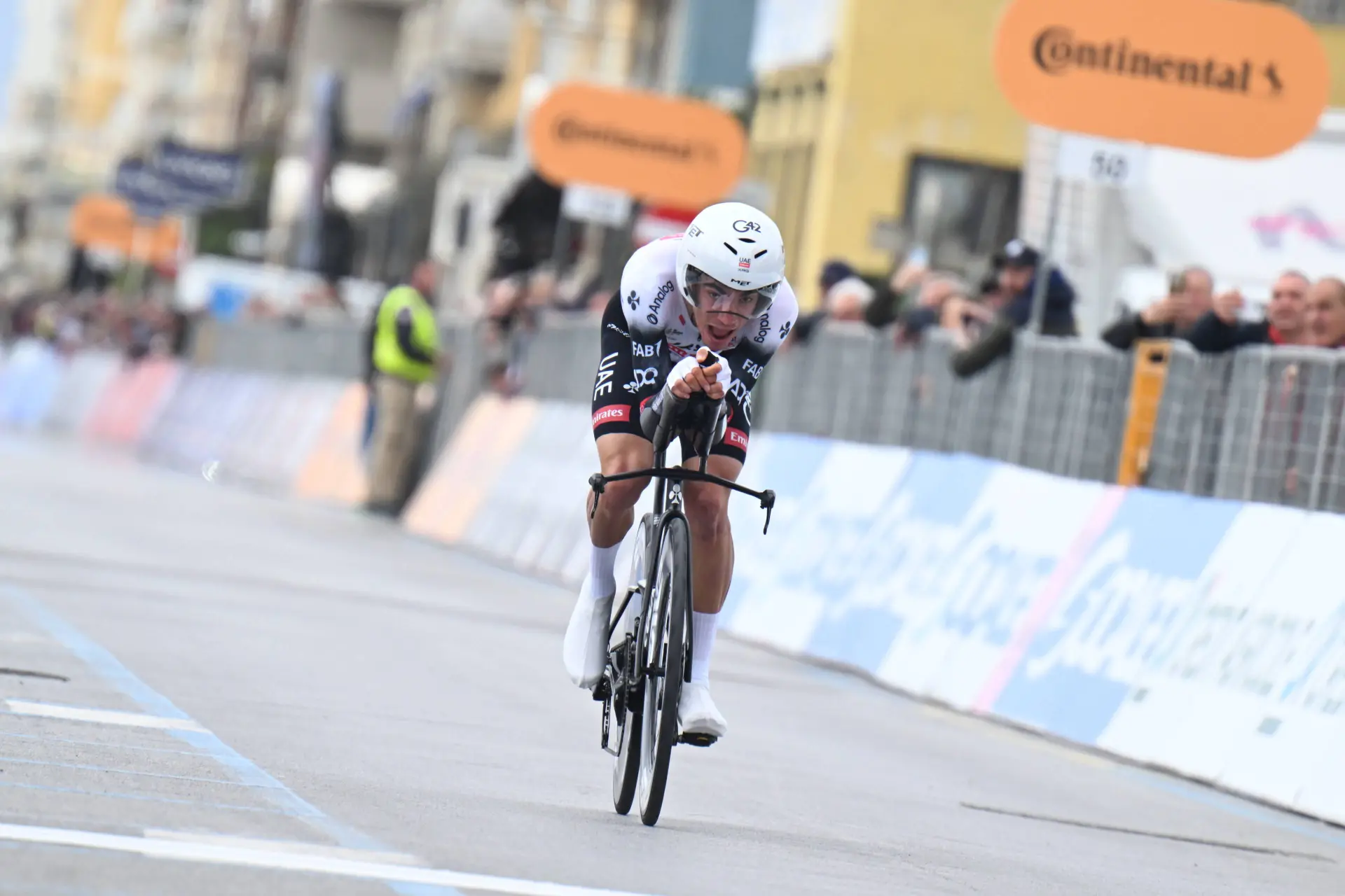 Horarios y orden de salida de la primera contrarreloj del Giro de Italia 2025