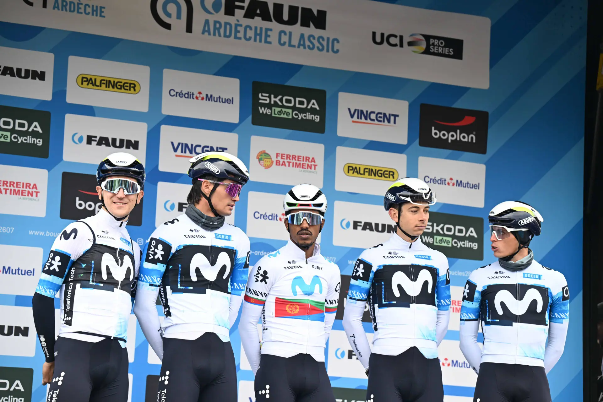 Nuevo Ranking UCI equipos | ¡Hundimiento increíble de Visma! Movistar Team sigue muy arriba