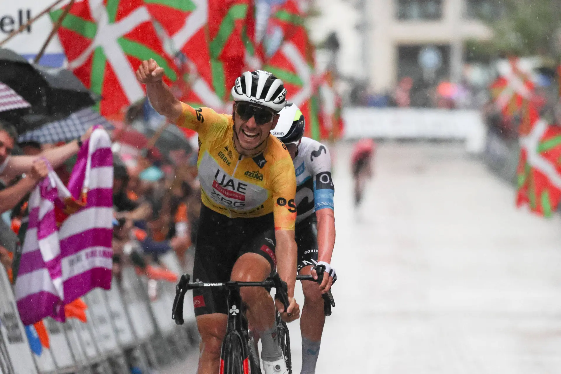 Juan Ayuso vs. Joao Almeida: ¿quién merecía ir al Giro de Italia 2025?