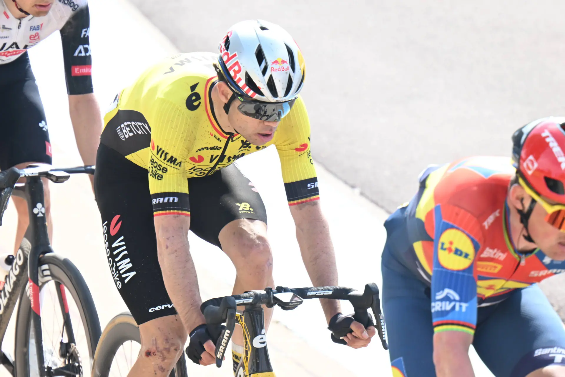 Decepción en Visma por los dos Top 4 consecutivos de Van Aert en Tour de Flandes y París-Roubaix