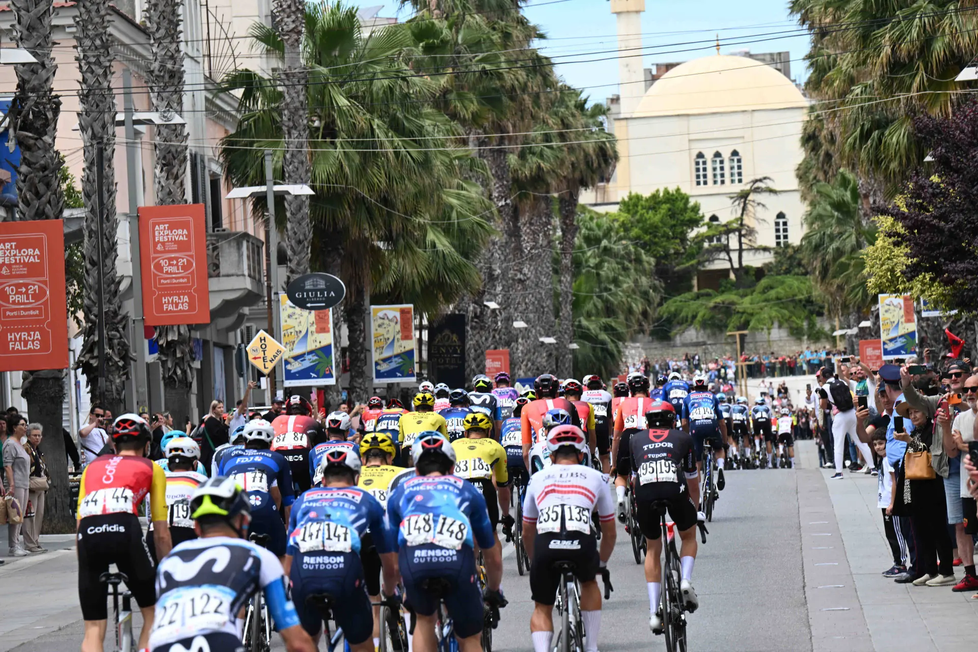 EN DIRECTO | Etapa 3 Giro de Italia 2025: ¡Ataca Pello Bilbao!