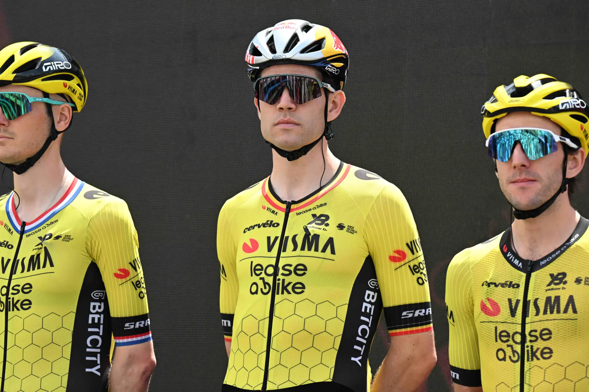 ¡El multazo que se ha llevado Wout van Aert en Italia!: INCREÍBLE