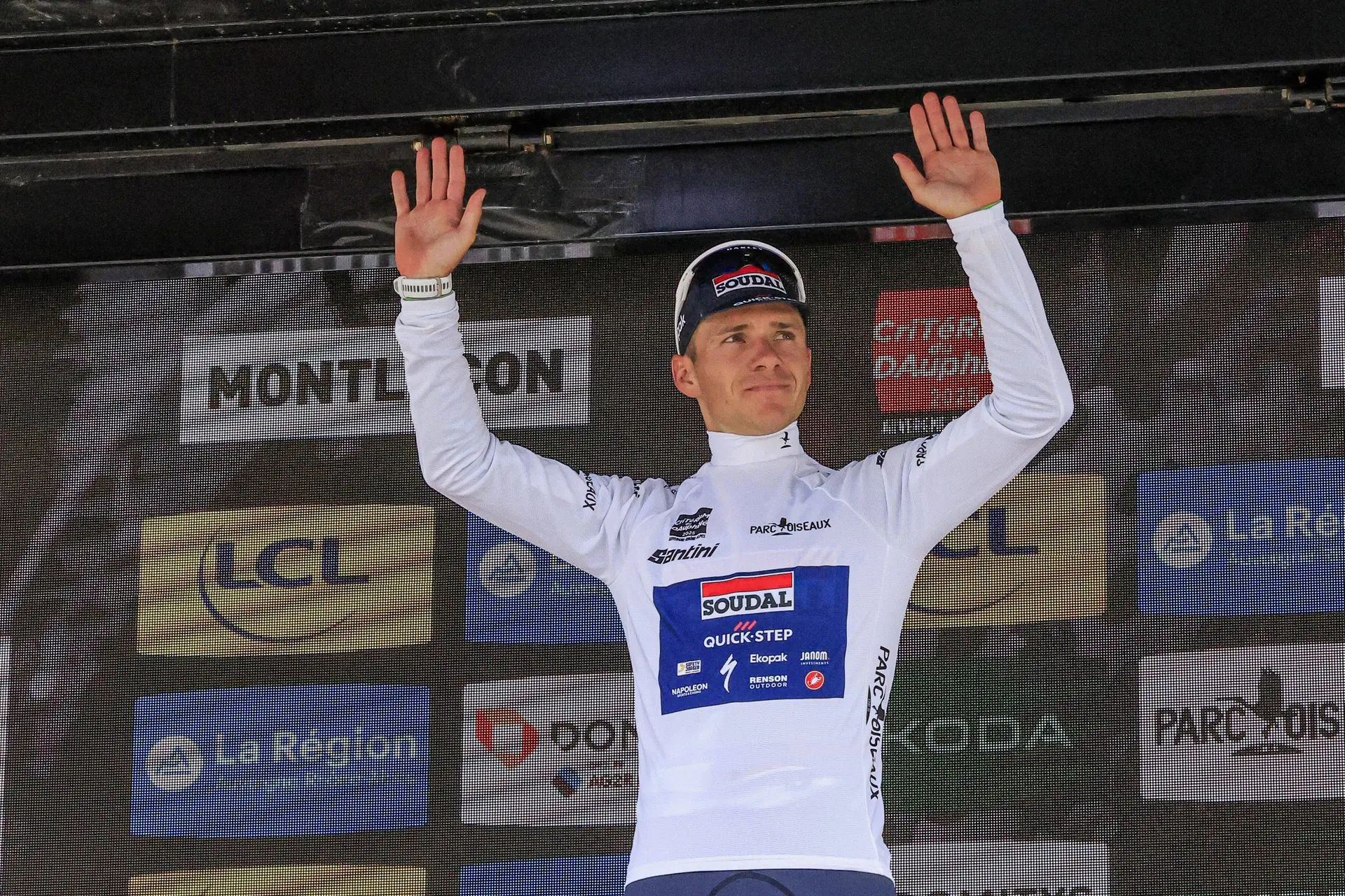 "Así es el ciclismo moderno": Evenepoel, sobre la insólita victoria de Pogacar en la primera etapa de Dauphiné