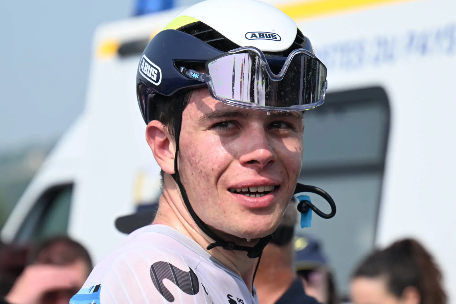 ENTREVISTA | "Ha sido traumático, no había visto nada igual": Iván Romeo, flipado con la bestial primera etapa del Tour de Francia 2025