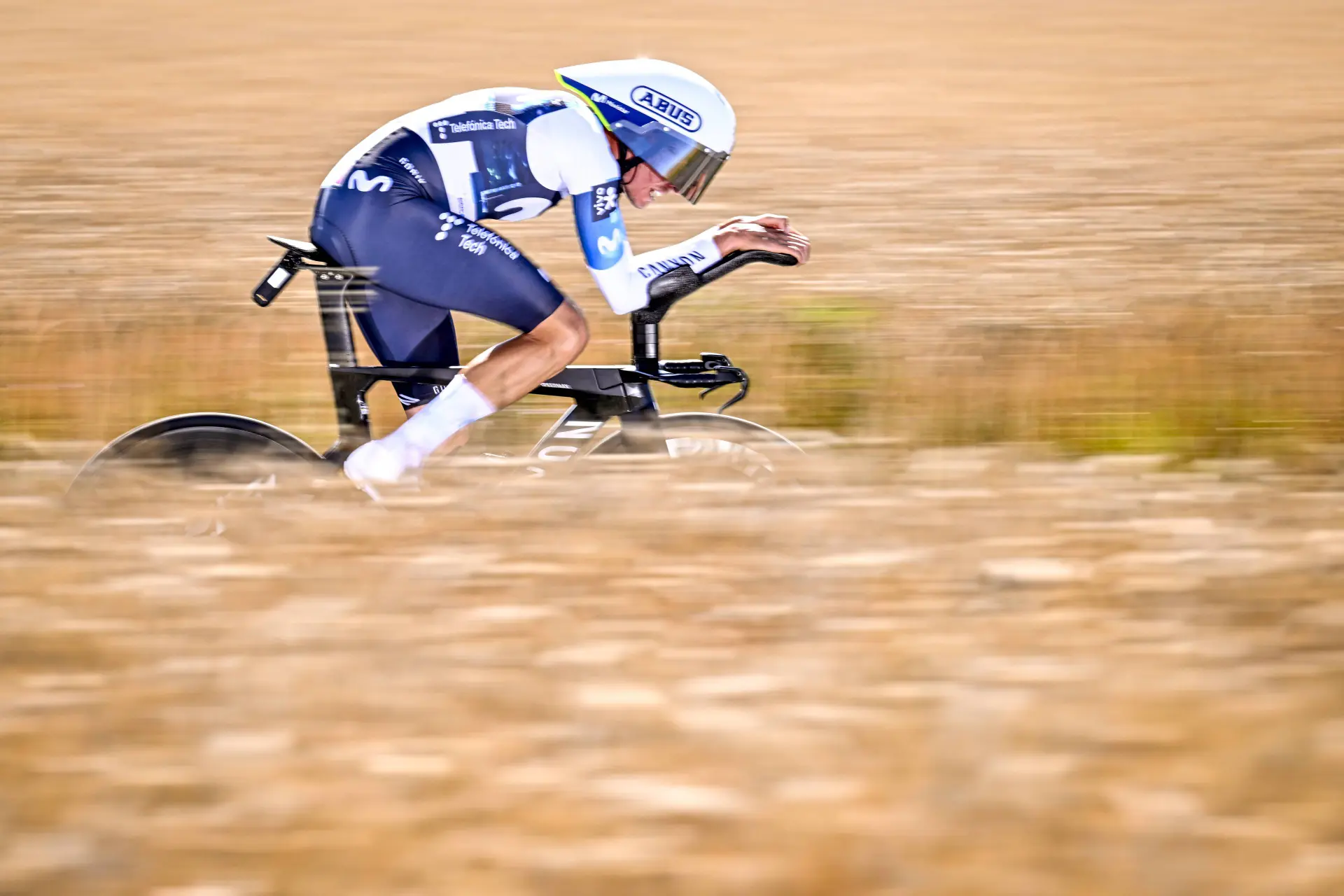 El bochorno de Enric Mas mancha una ilusionante crono para Movistar Team en el Tour de Francia