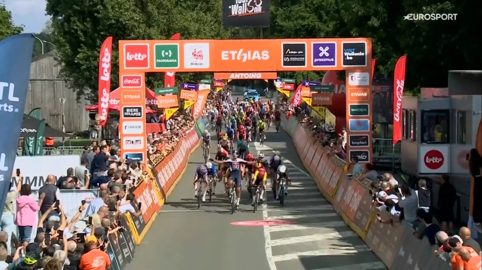 ¿Una nueva estrella del ciclismo? Davide Donati triunfa en Valonia con el Red Bull - BORA
