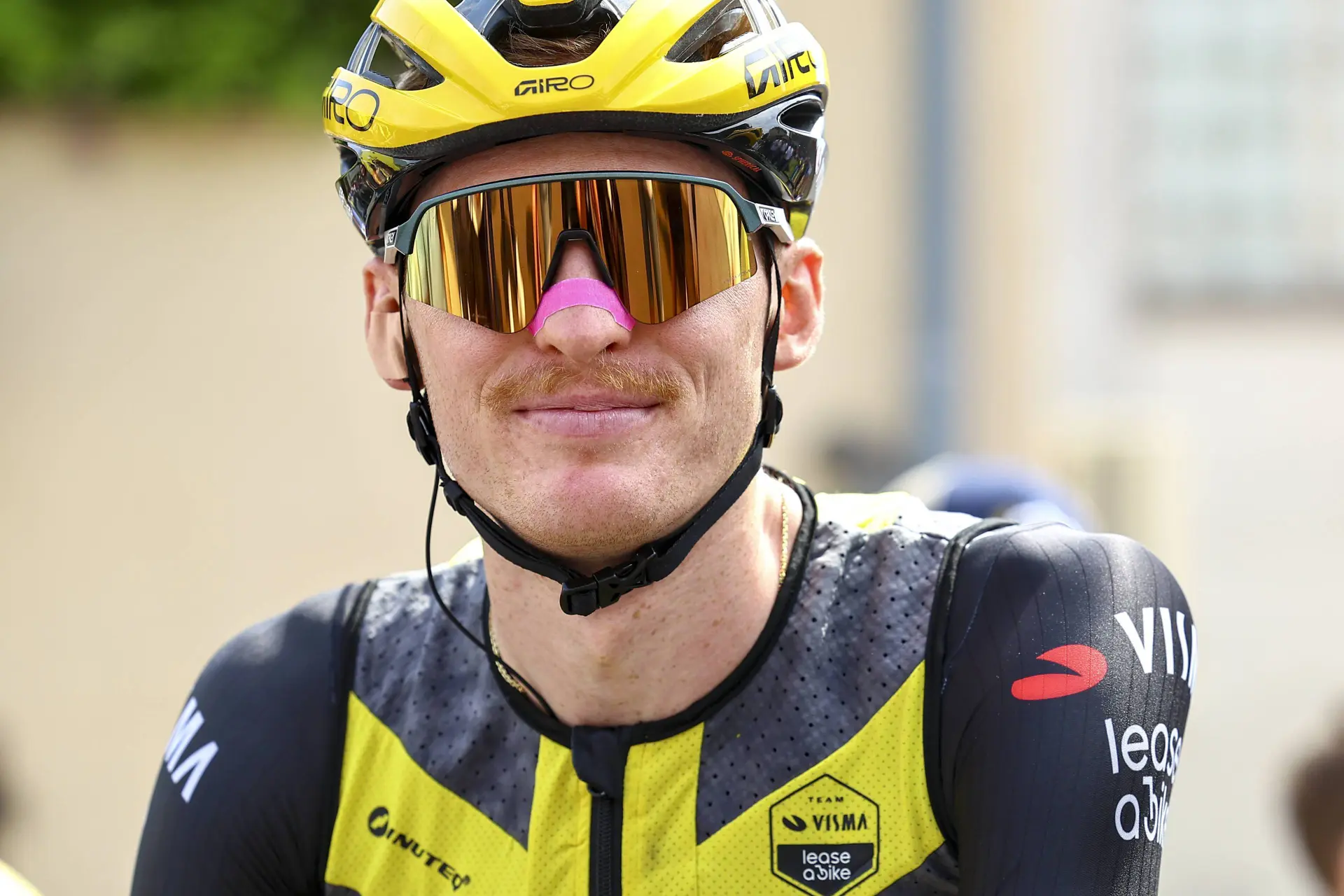 Matteo Jorgenson con el maillot de Team Visma | Lease a Bike