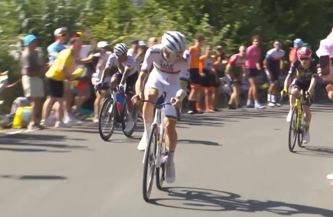 En DIRECTO | Etapa 12 Tour de Francia 2025: ¡Pogacar, enfilado a sentenciar a Vingegaard!