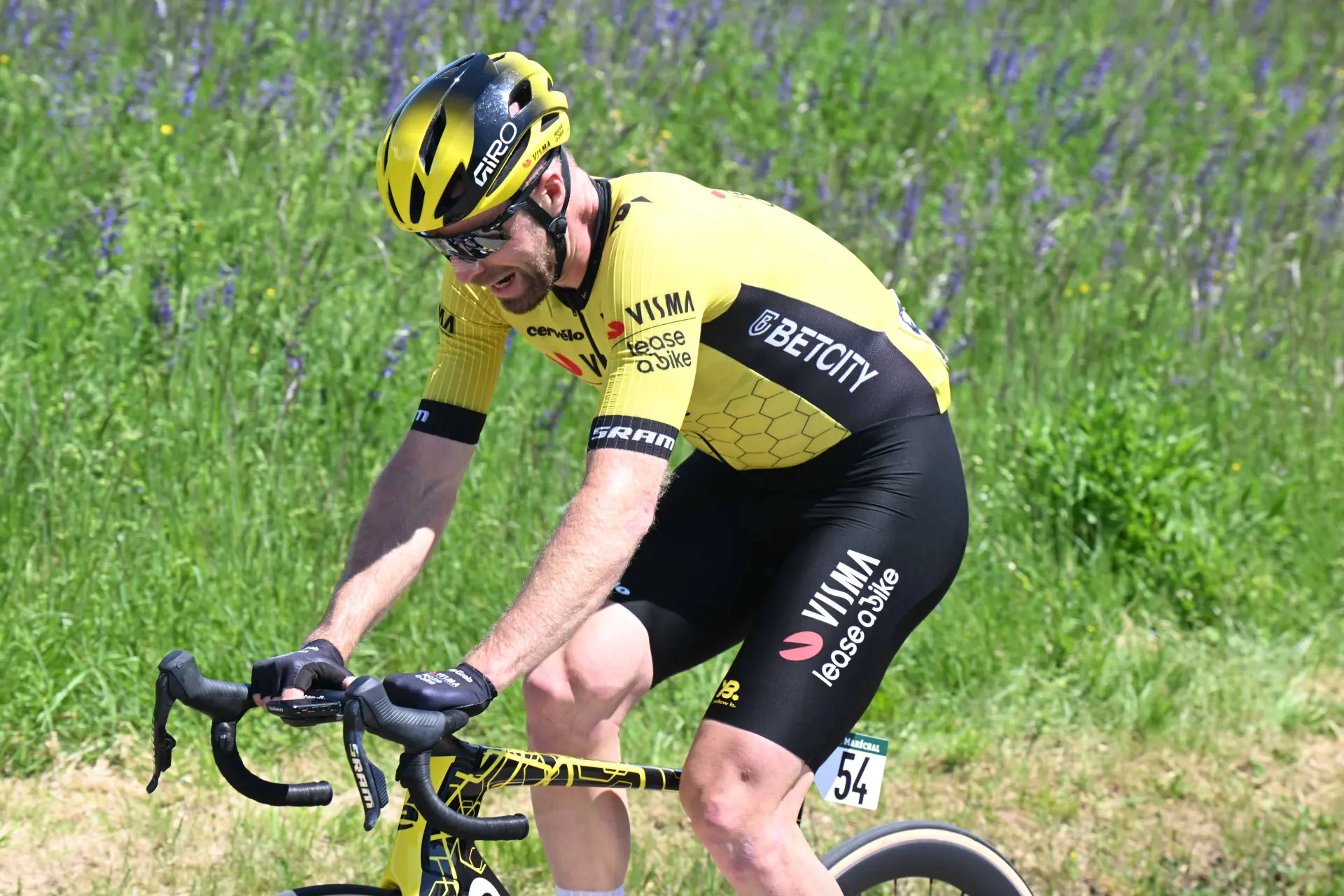 Un veterano ciclista rechaza renovar con Visma para 2026: "Está descartado"