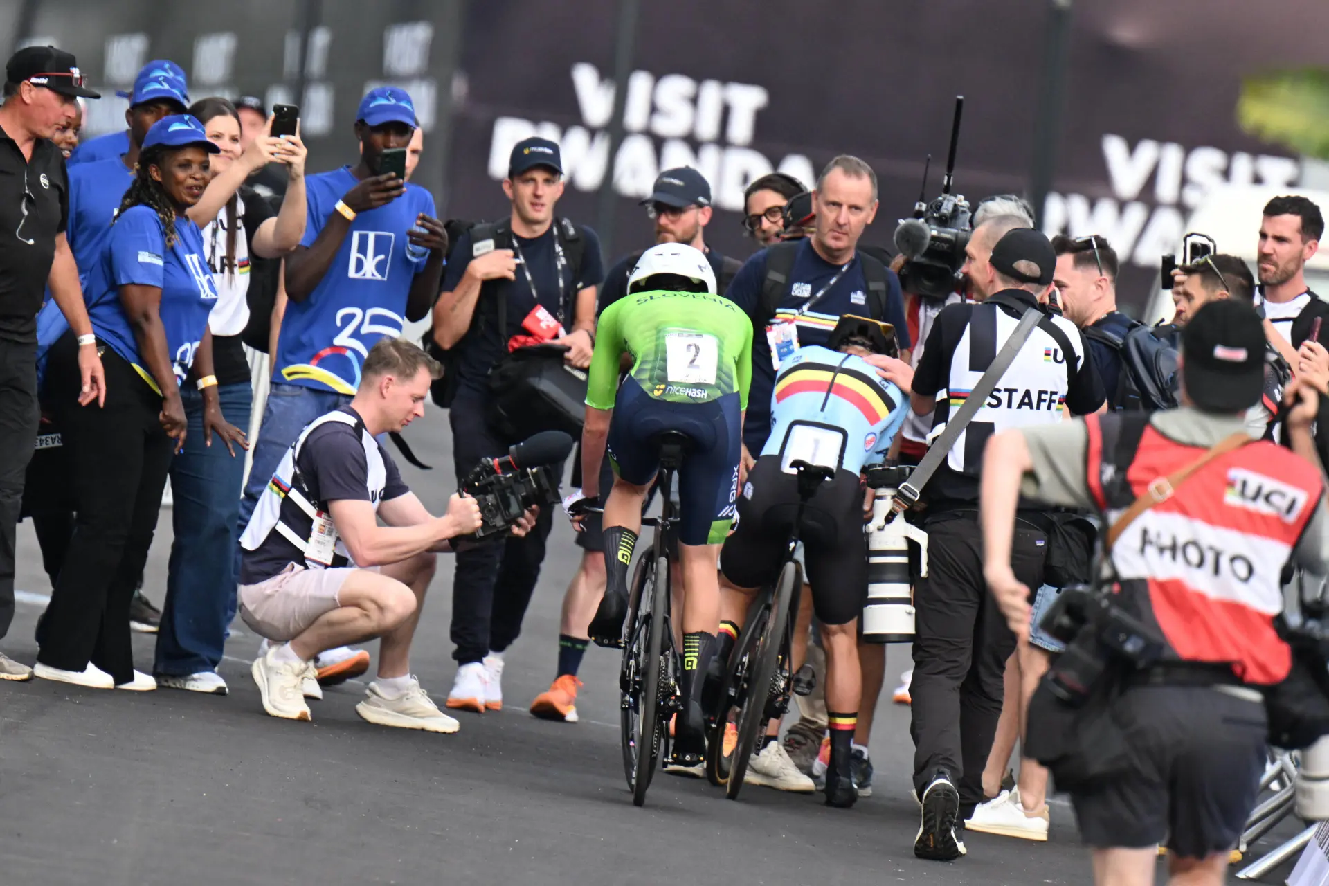 "En cuanto le vi, quise hacerlo": Evenepoel, tras doblar a Pogacar en el Mundial Contrarreloj