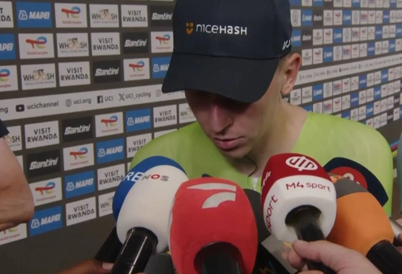 "Por supuesto que estoy decepcionado": Pogacar, tras ser doblado por Evenepoel en el Mundial