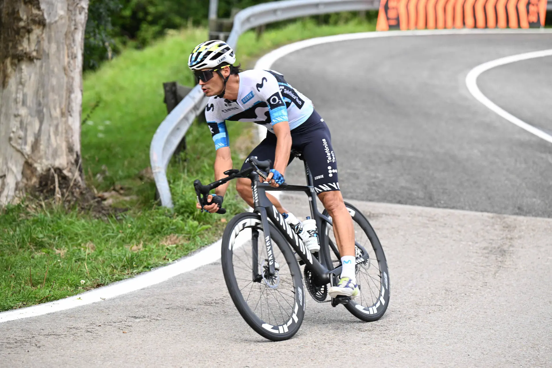 PREVIA Y FAVORITOS | Etapa 16 Vuelta a España 2025: Día perfecto para Javi Romo si se recupera de su caída