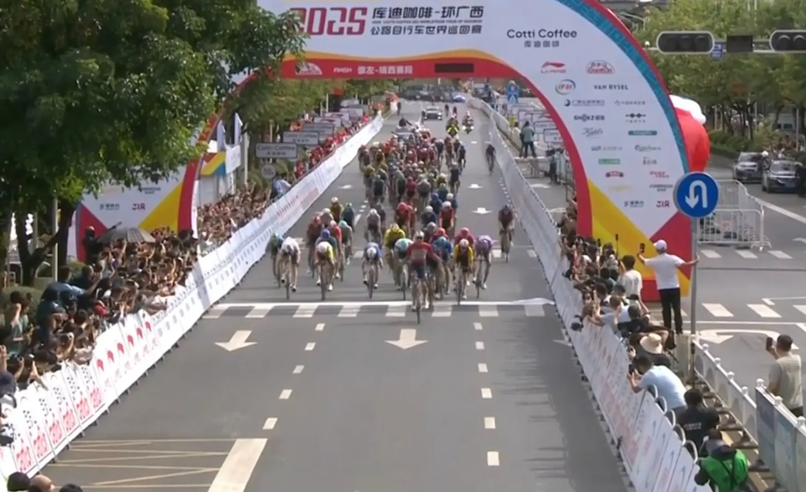 Resultados etapa 2 Tour de Guangxi 2025 | Paul Magnier vuelve a ganar y se acerca a Pogacar