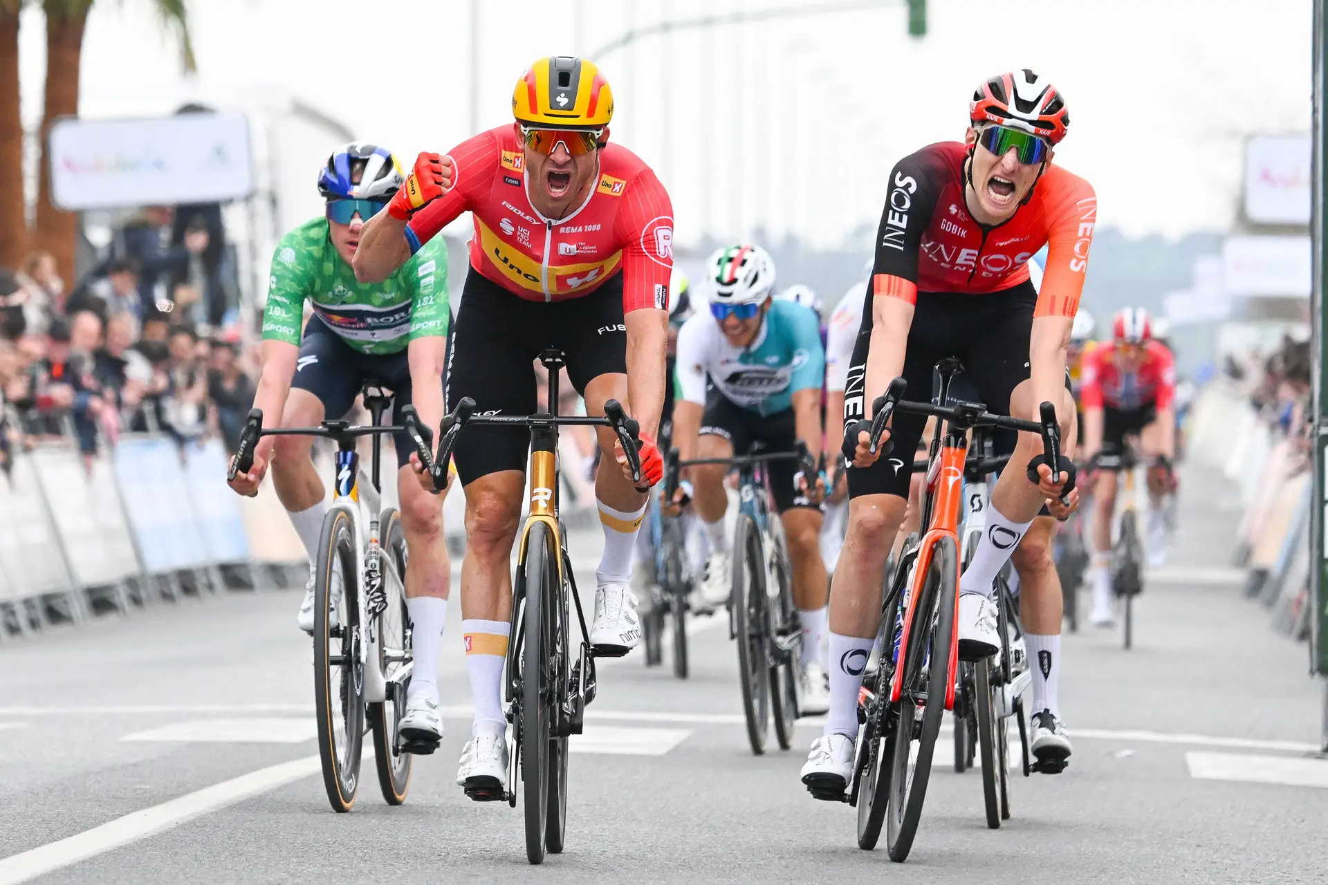 Alexander Kristoff, celebrando una victoria con el Uno-X Mobility