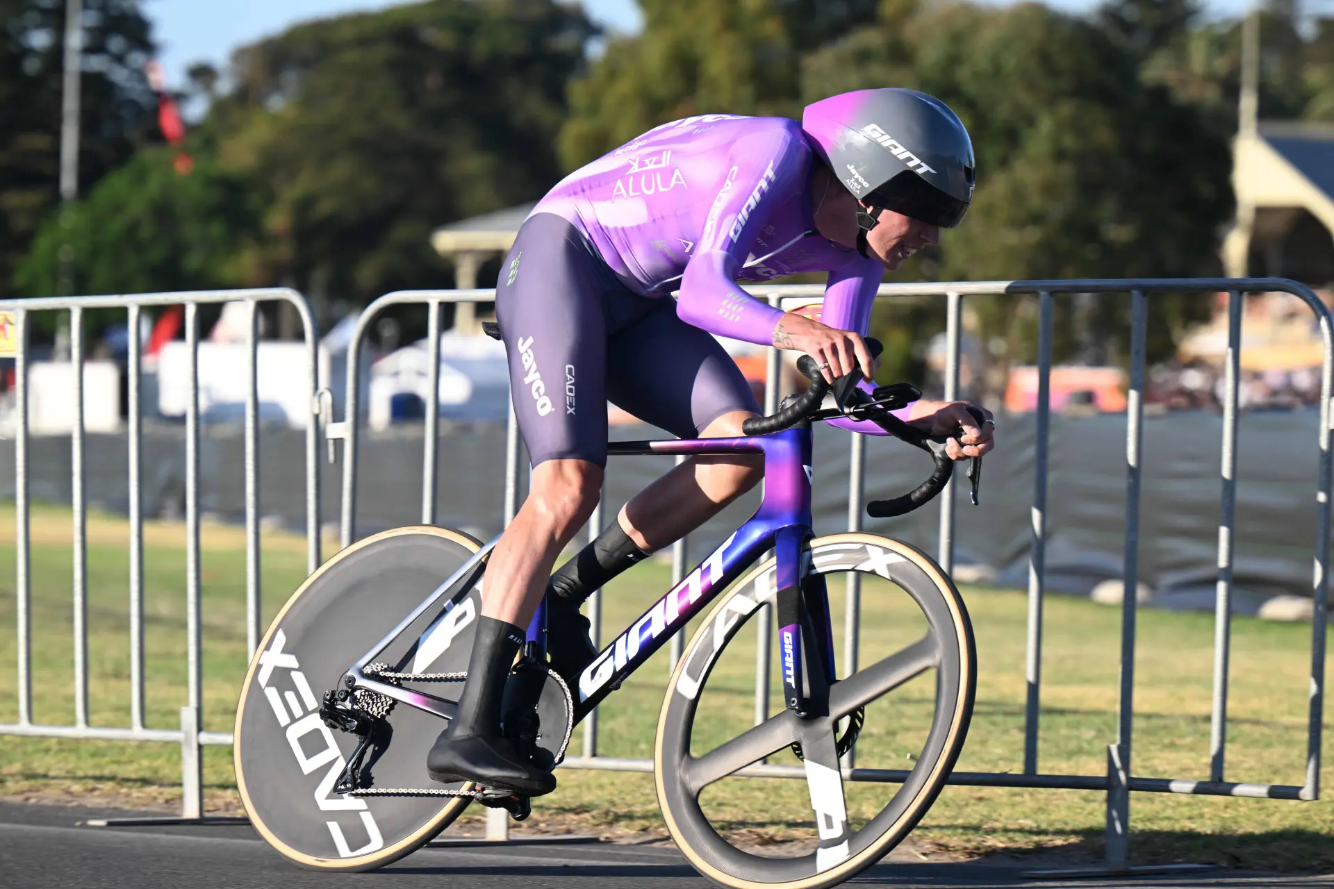 Jurado y multas Tour Down Under 2026 | Prólogo: Jayco-AlUla se lleva la primera sanción del año