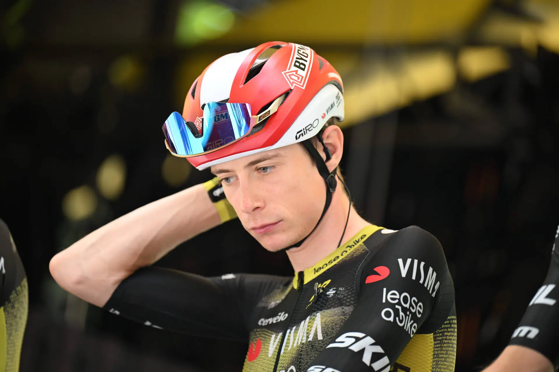 Nuevos detalles del accidente de Vingegaard apuntan a la implicación de un ciclista amateur